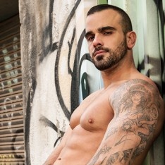 Damien Crosseporn model