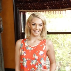 Ally Brooksporn videos